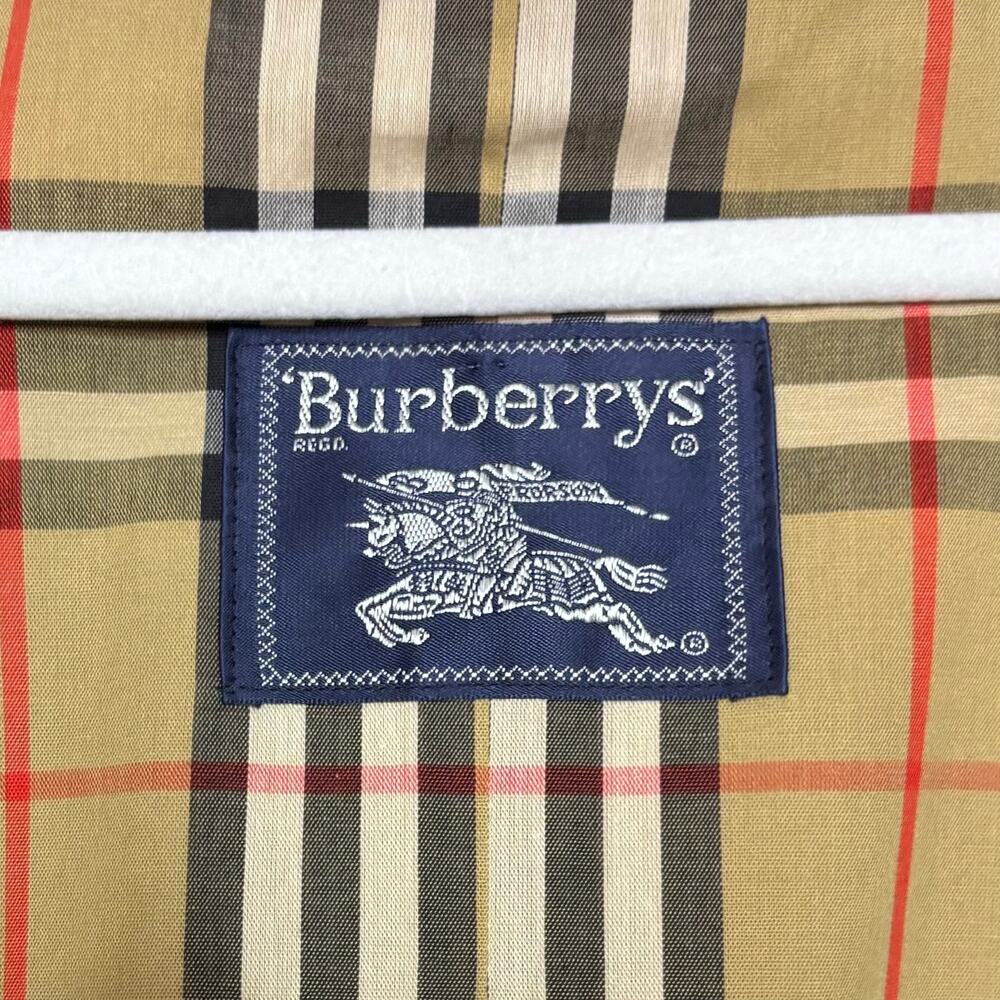 Burberry Belted Trench Coat with Plaid 100% Wool Lining & Collar in Honey - Picture 3 of 16